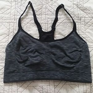 Sports bra